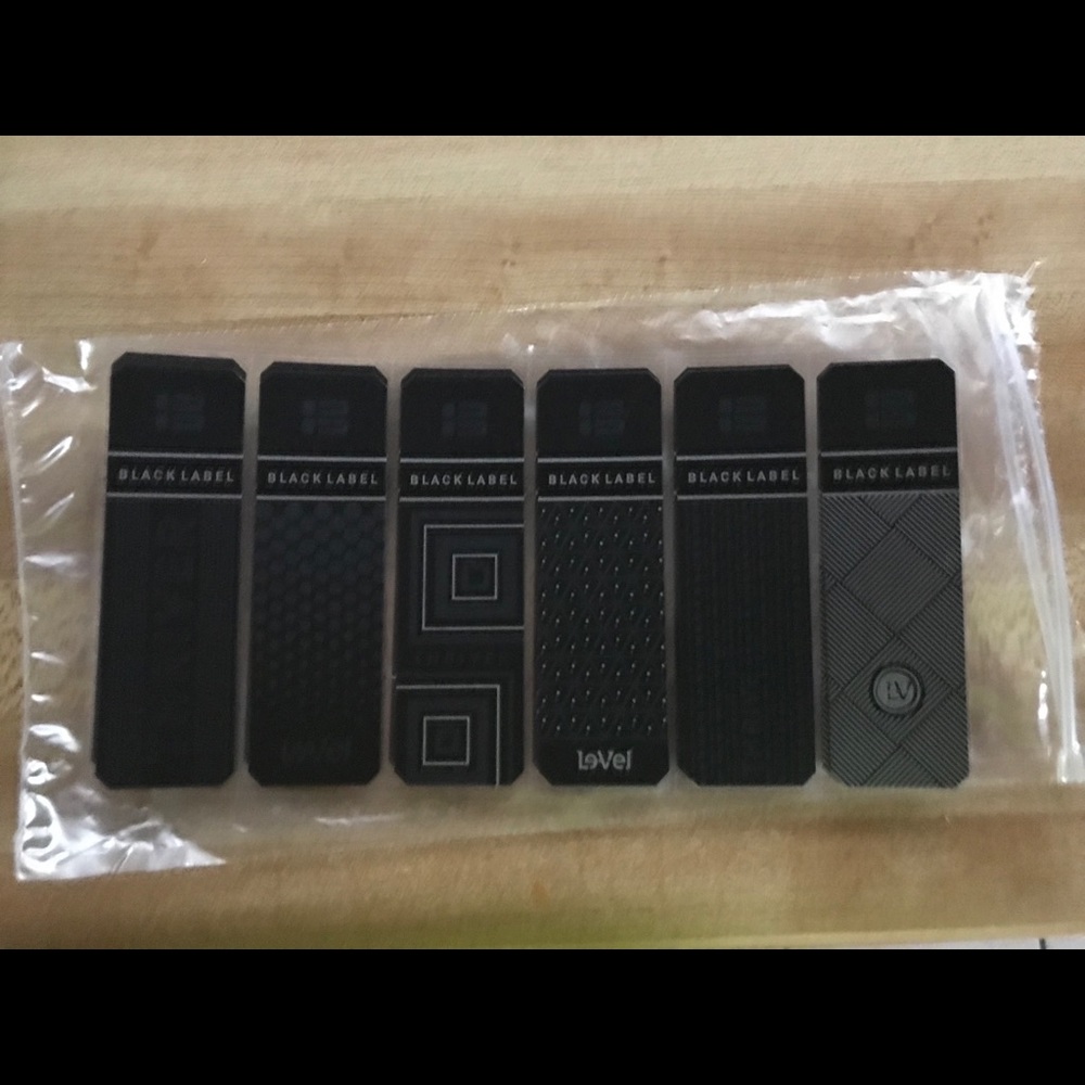 Thrive Black Label patches